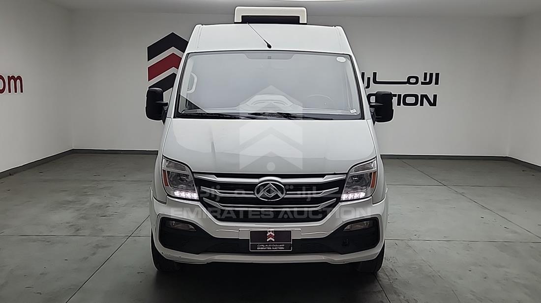 2022 Maxus V80 — Full Front View — Photo 1