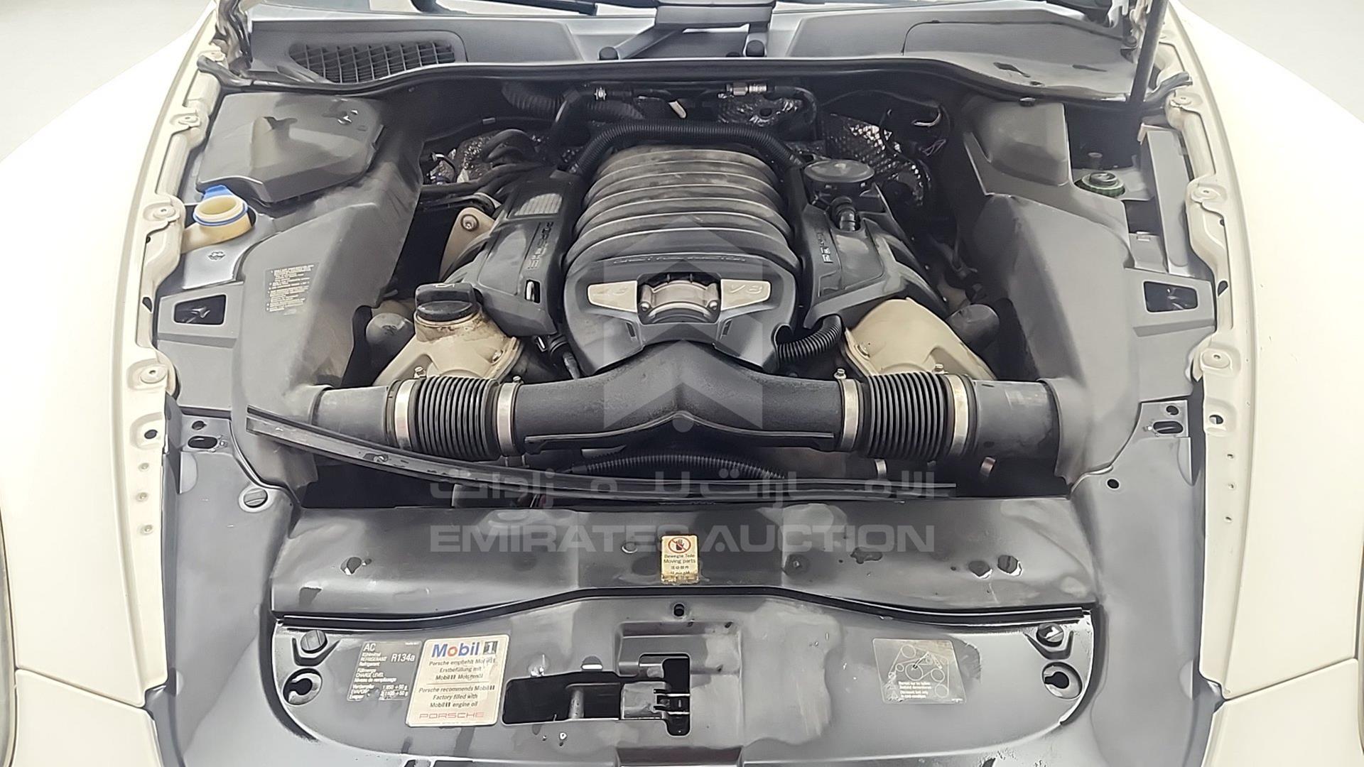 2011 PORSCHE CAYENNE VIN: WP1ZZZ92ZBLA41457