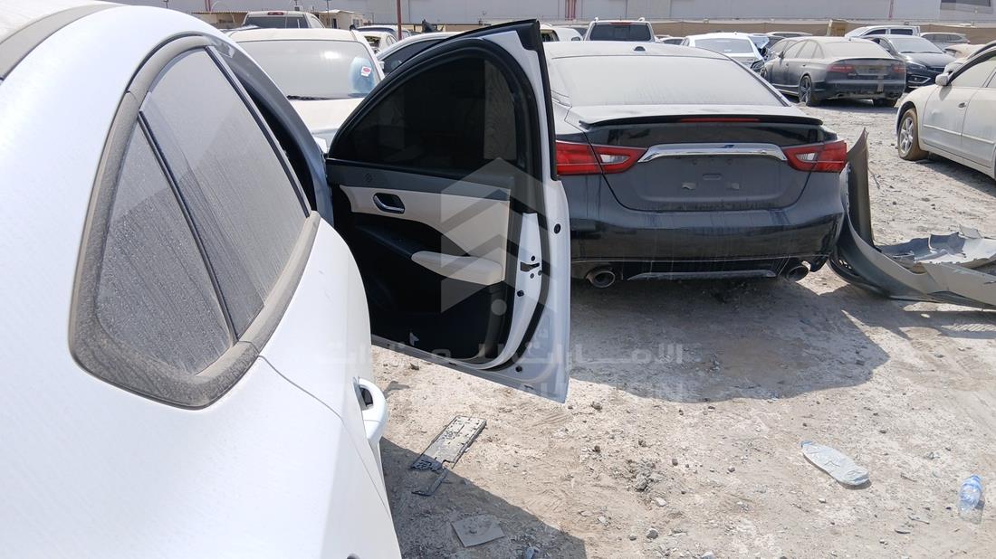 بي واي دي QIN Plus 2025 — الباب الأمامي الأيسر — صورة 10