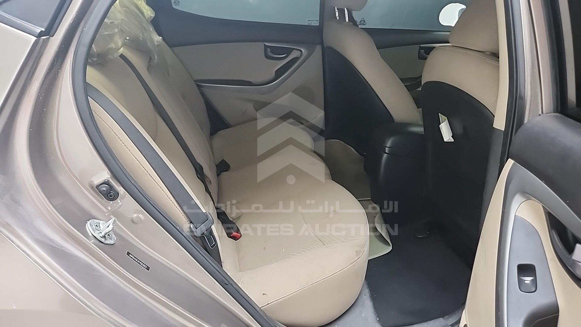 2015 HYUNDAI ELANTRA VIN: 5NPDH4AEXFH563922