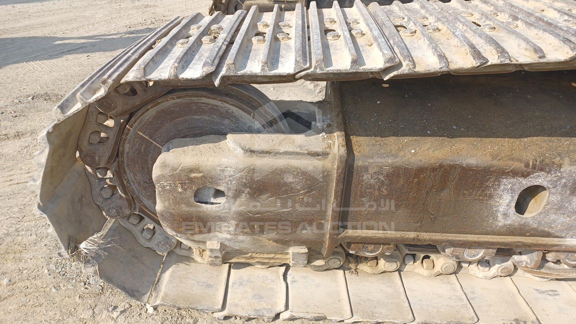 2010 KOMATSU --- VIN: KMTPC181E62BJ4470