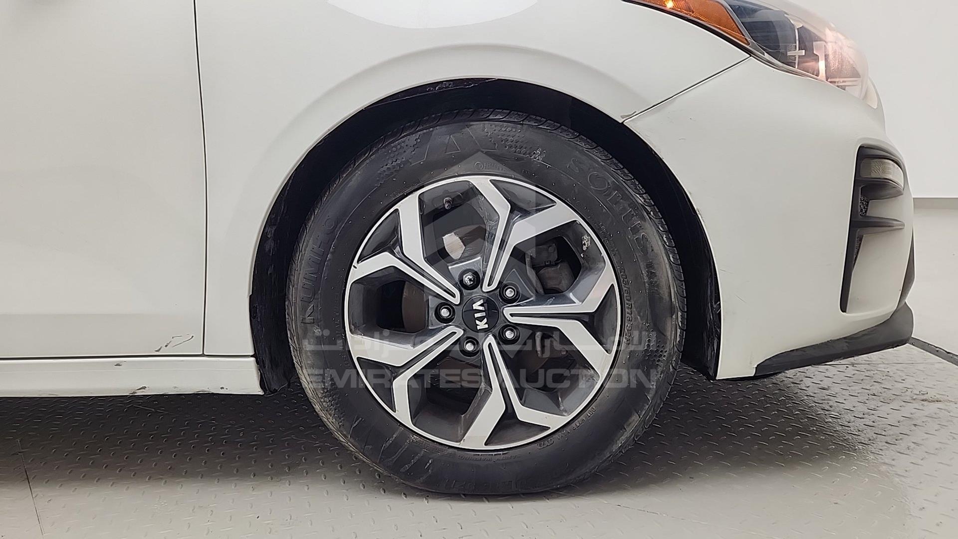 2019 KIA FORTE VIN: 3KPF24AD2KE005885