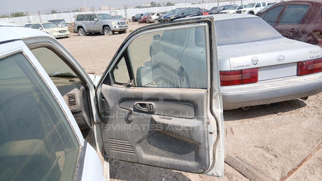 2005 Mitsubishi L 200 — Front Right Door — Photo 23