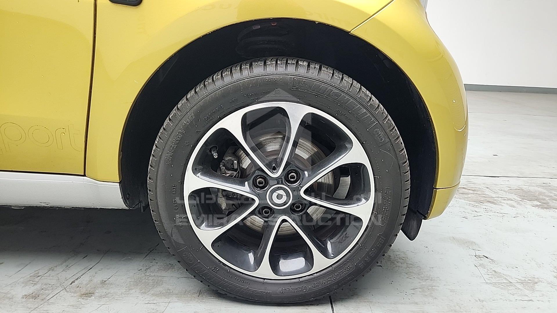 2016 SMART FORTWO VIN: WMEFJ5DA2GK071952
