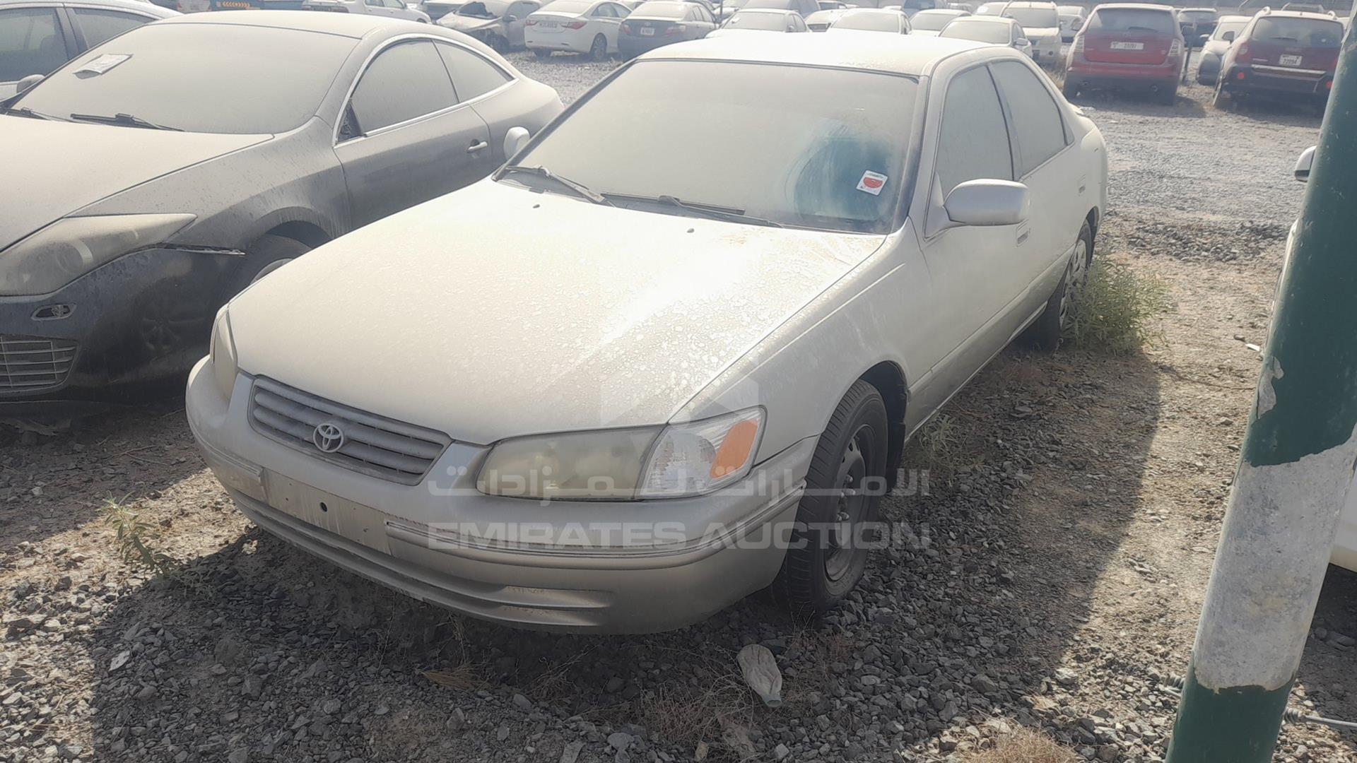 2000 TOYOTA CAMRY VIN: JT2BG22K6Y0512946