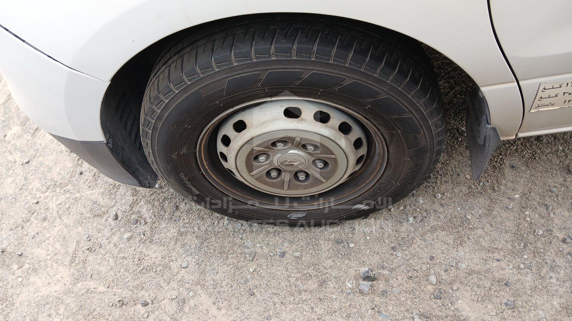 2019 HYUNDAI H1 VIN: KMJWA37R4KU016835
