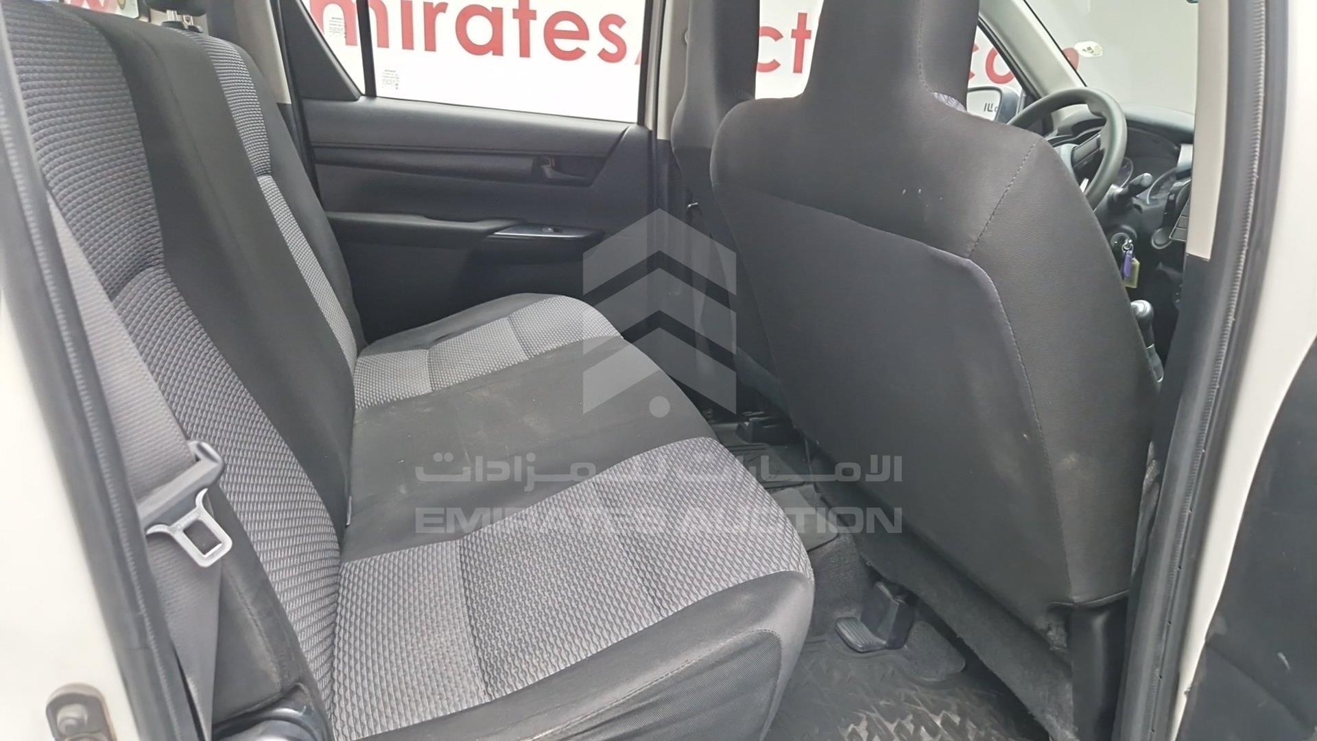 2016 TOYOTA HILUX VIN: MR0JB6CDXG1750298