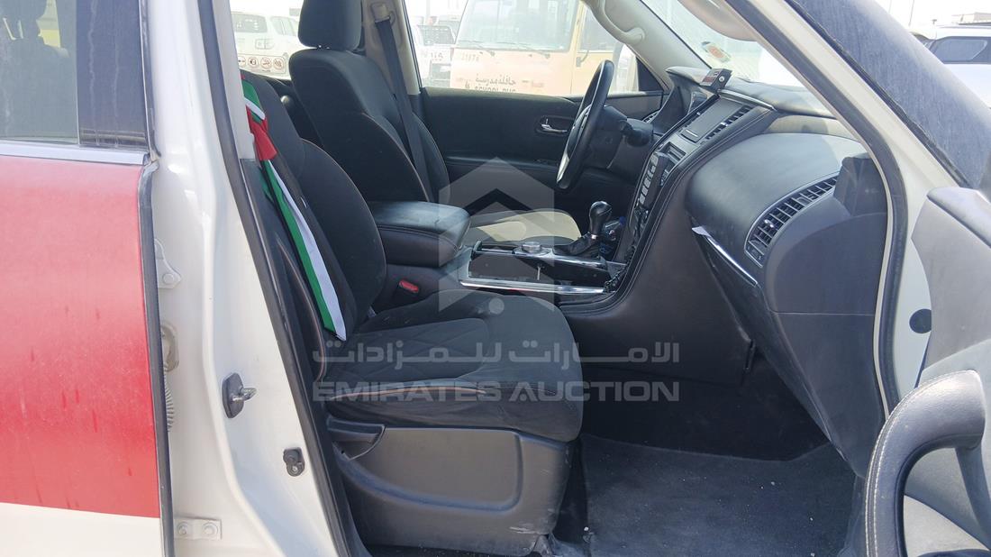 نيسان باترول 2019 — زاوية الراكب الأمامي للمقعد — صورة 22