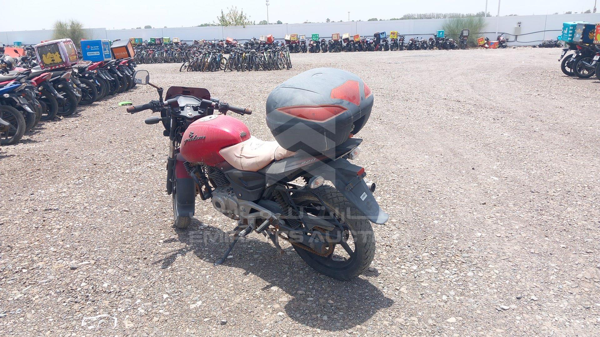 2012 BAJAJ 220 CC VIN: MD2DHDKZZVCA93501