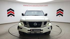 2014 Nissan Patrol — 360-degree view — Thumbnail