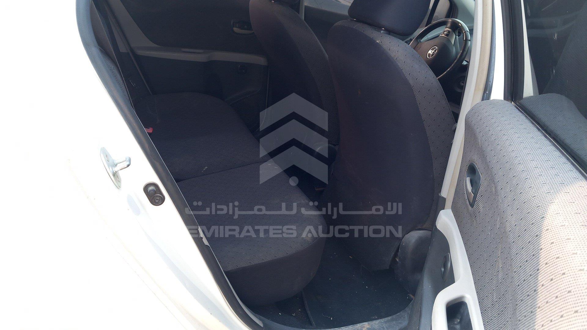 JTDKW923195121445 - 2009 Toyota Yaris - #427294