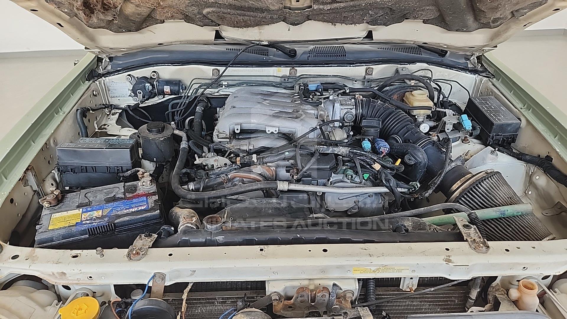 2004 NISSAN PATHFINDER VIN: JN8DR05Y74W704600