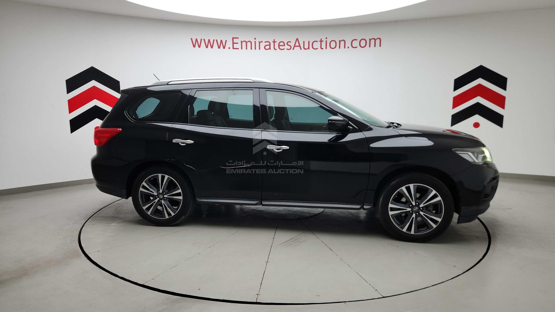 2018 NISSAN PATHFINDER VIN: 5N1DR2M52JC600894