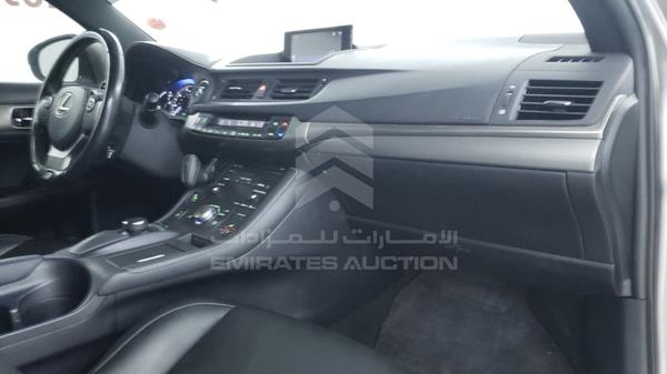 Lexus Ct 200 H 2017 JTHKD5BHXH2292879 Image 20