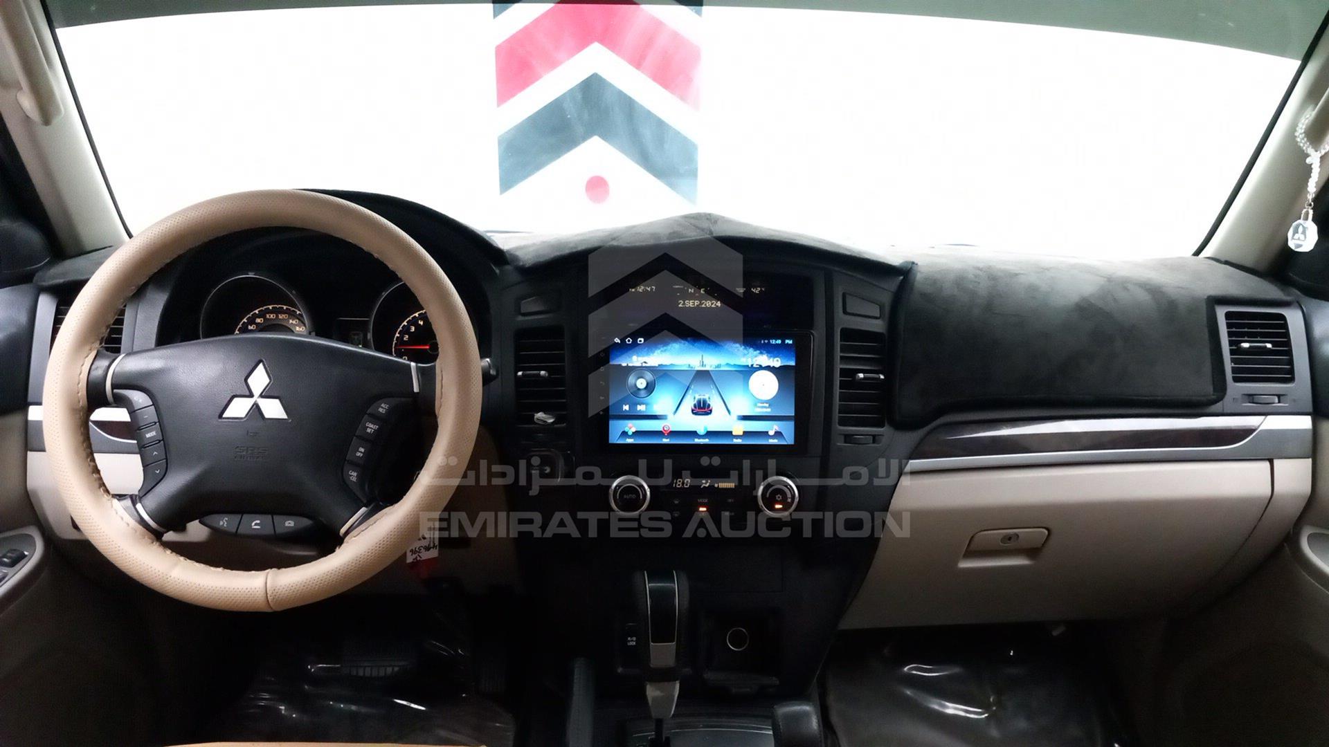 2011 MITSUBISHI PAJERO VIN: JMYLV97WB706495