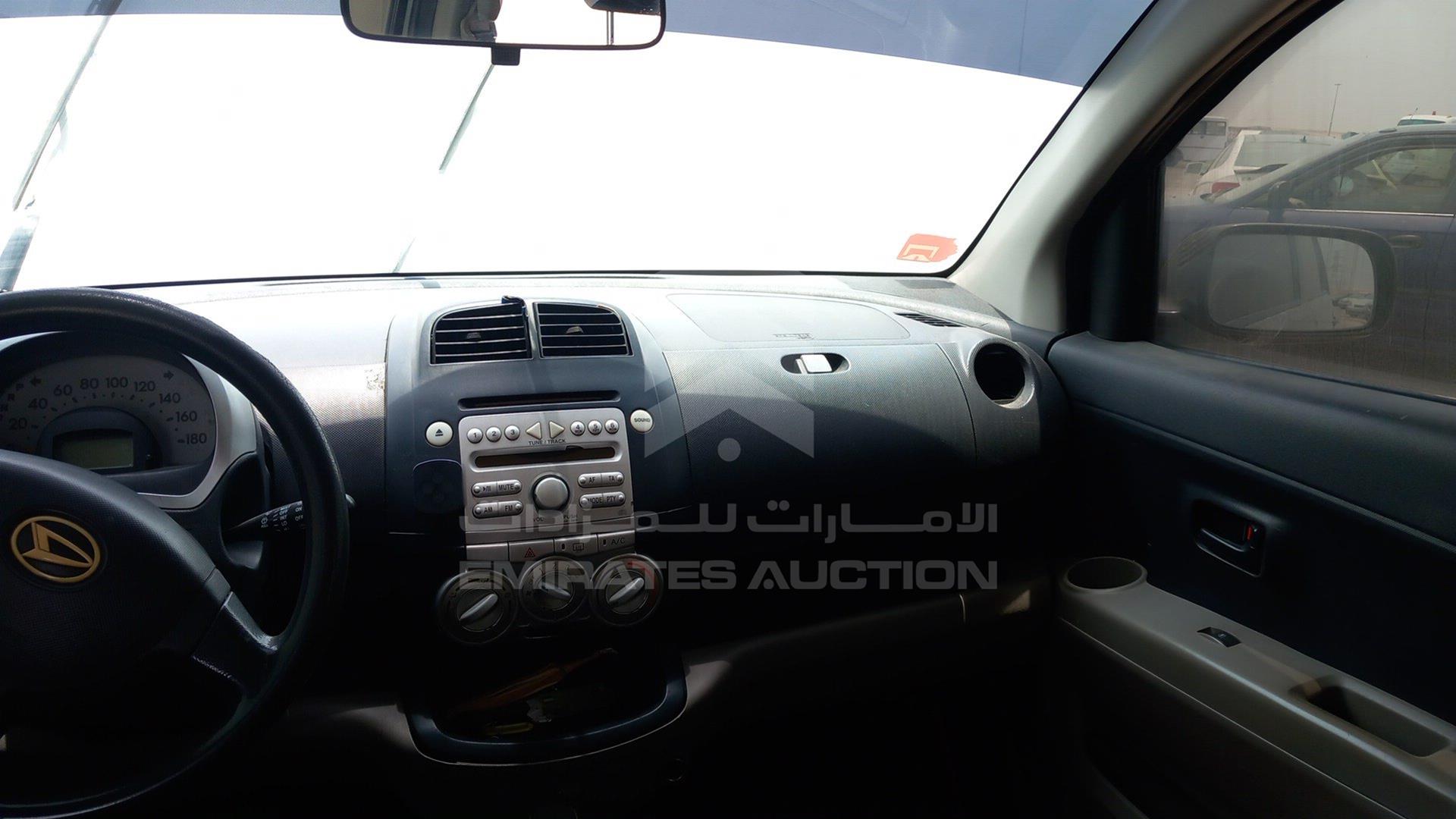 2005 DAIHATSU SIRION VIN: JD1GM301451007208
