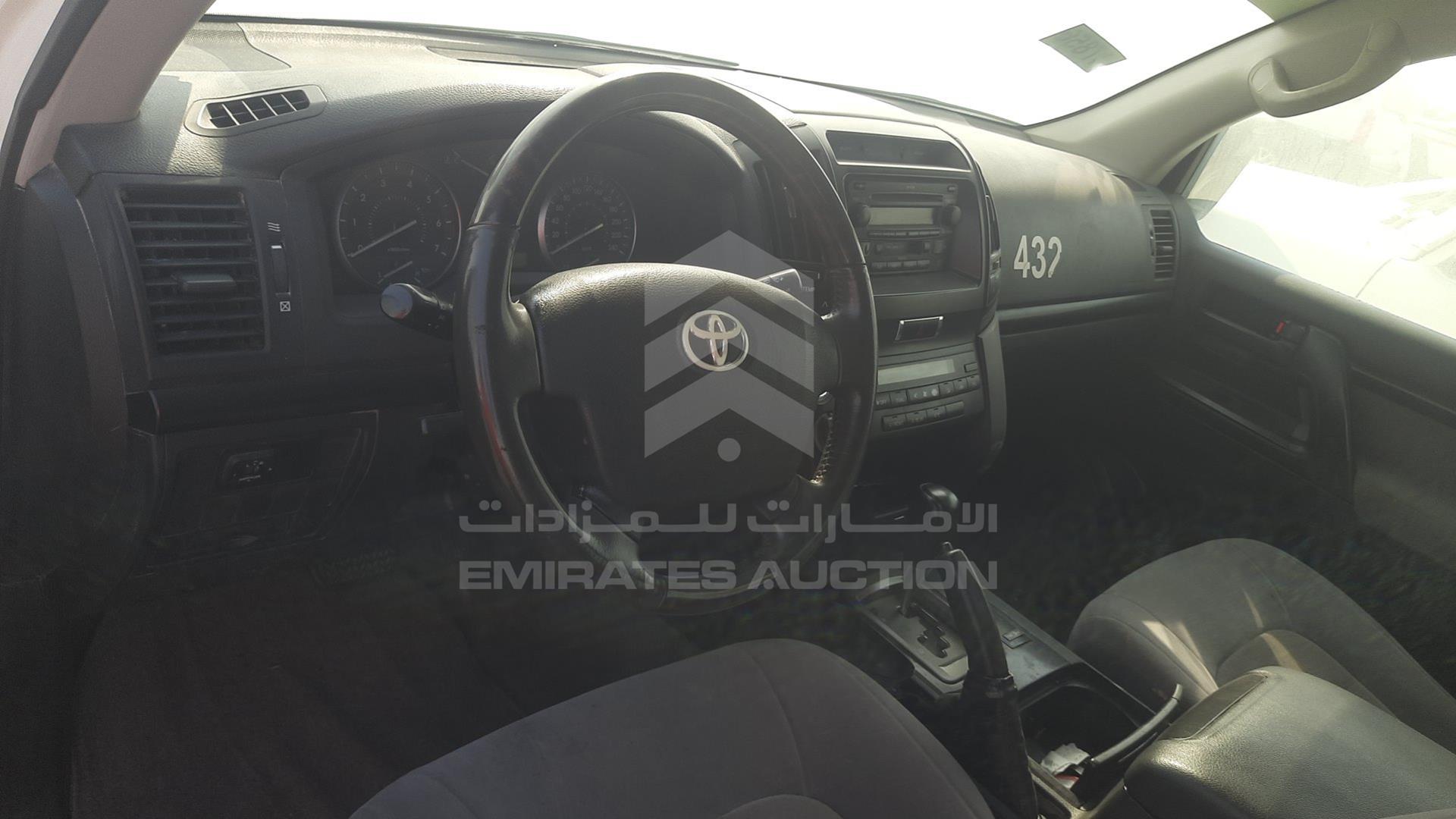 2011 TOYOTA LAND CRUISER VIN: JTMDU09J8B4043403