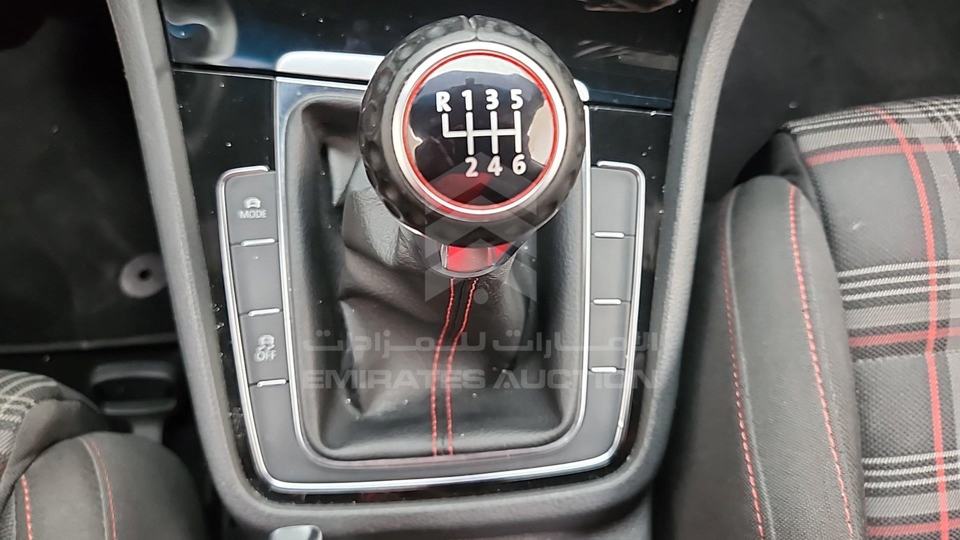 2018 VOLKSWAGEN GOLF VIN: 3VW547AU7JM267992