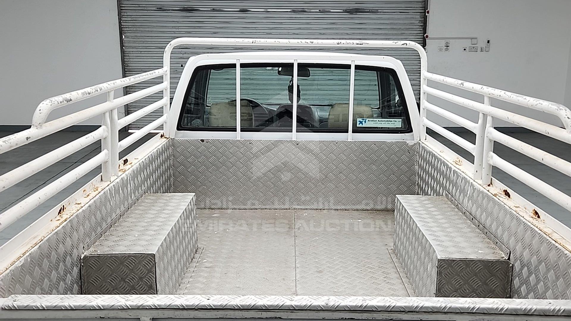 2005 NISSAN 2400 VIN: JN6DD22S95X075131