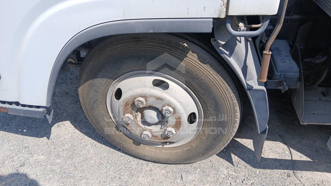 2013 Isuzu Reward NM — Front Left Tyre — Photo 30