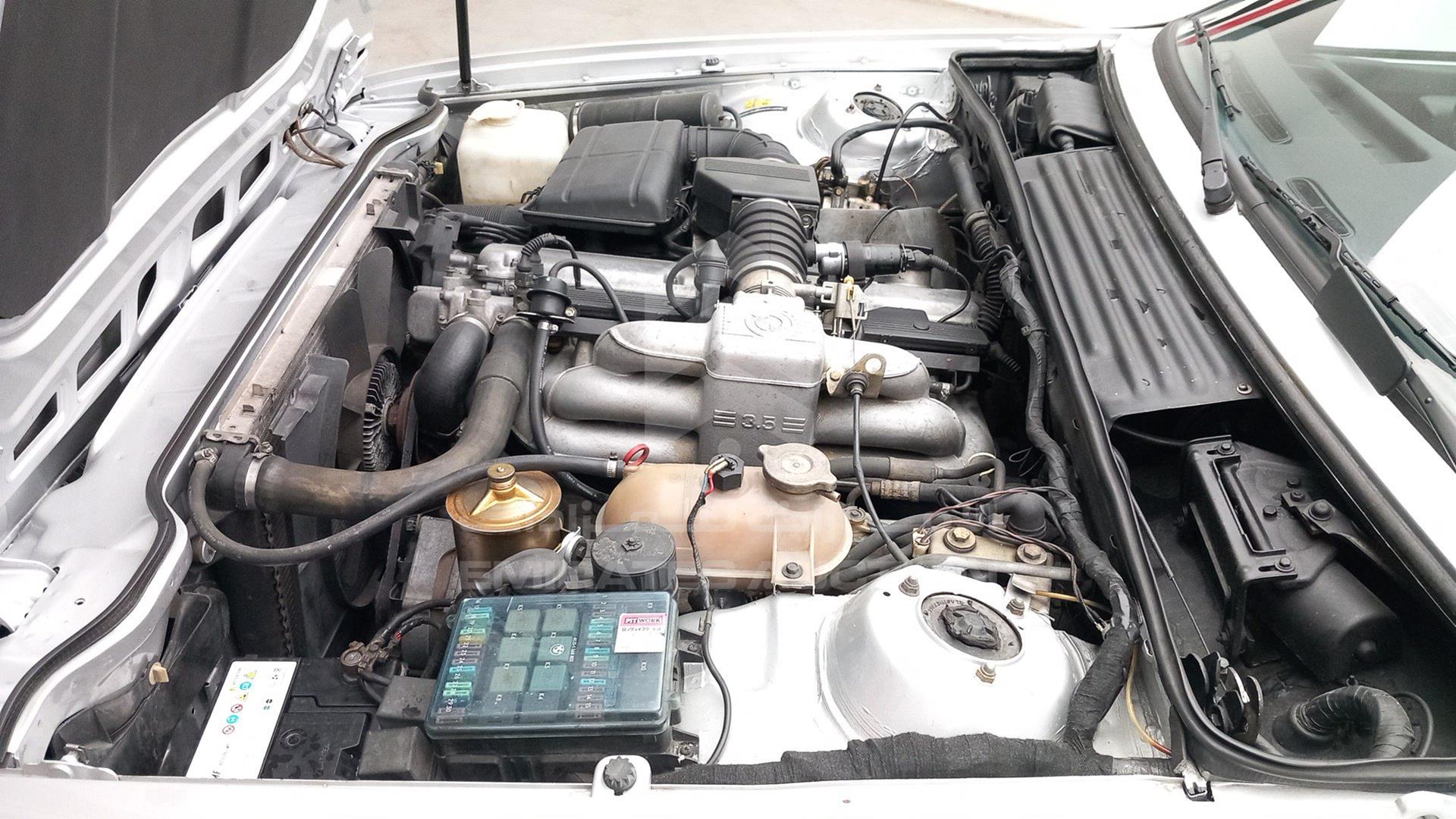 1989 BMW 635 VIN: WBAEC890300766235