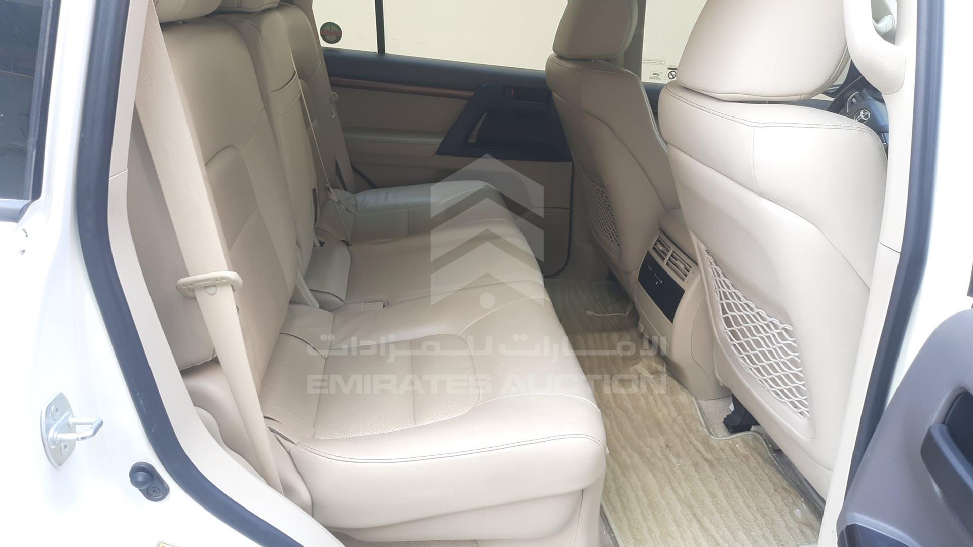 2018 TOYOTA LAND CRUISER VIN: JTMHU01J1J5143686