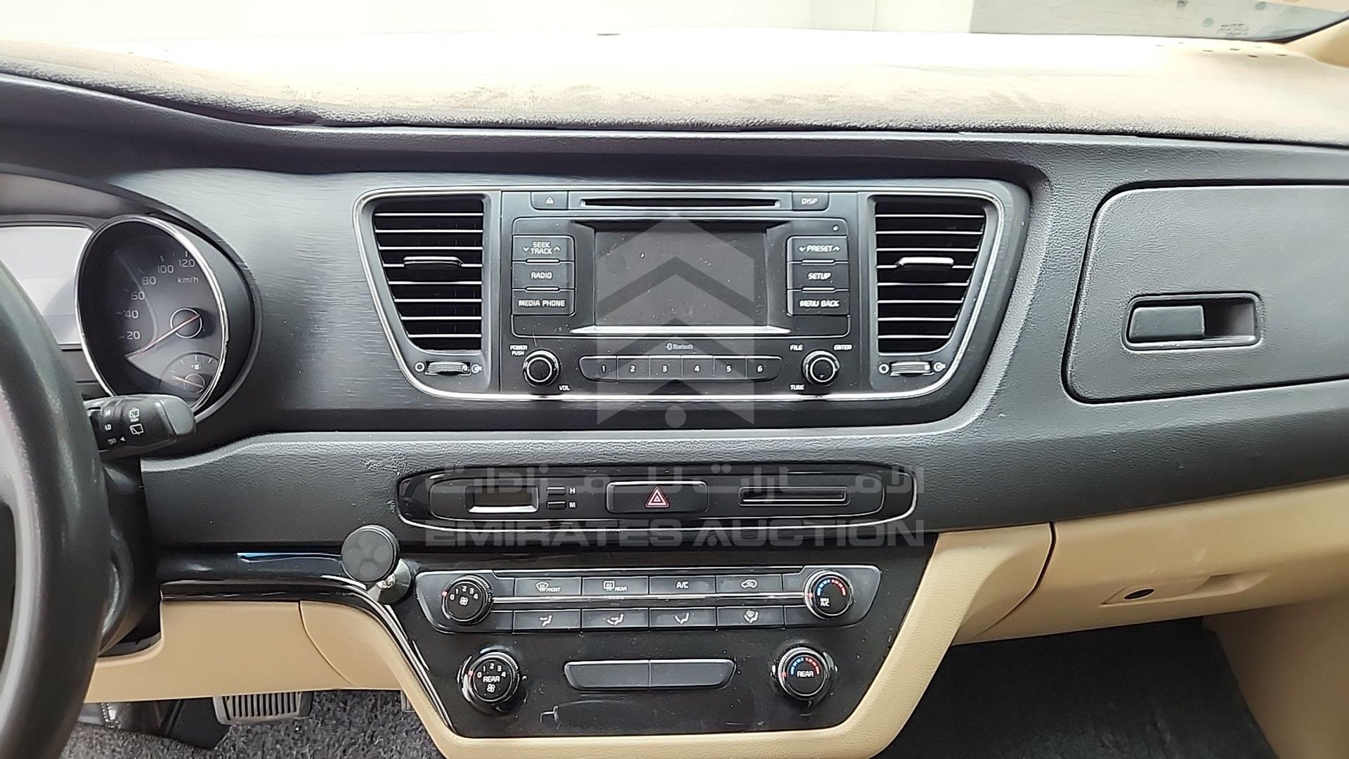 2018 KIA CARNIVAL VIN: KNAMB8120J6412148