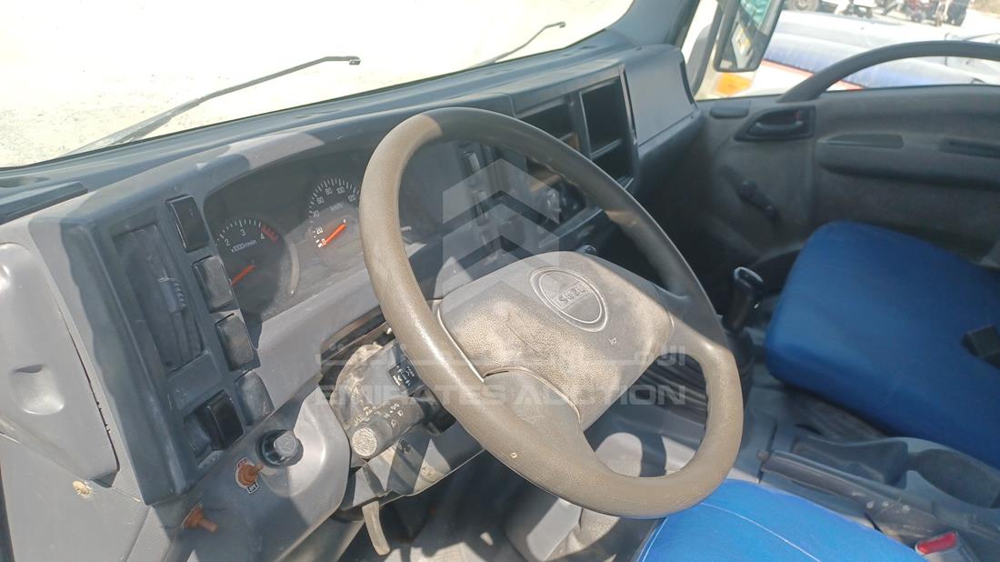 2015 Isuzu NPR — Full Dashboard View — Photo 15
