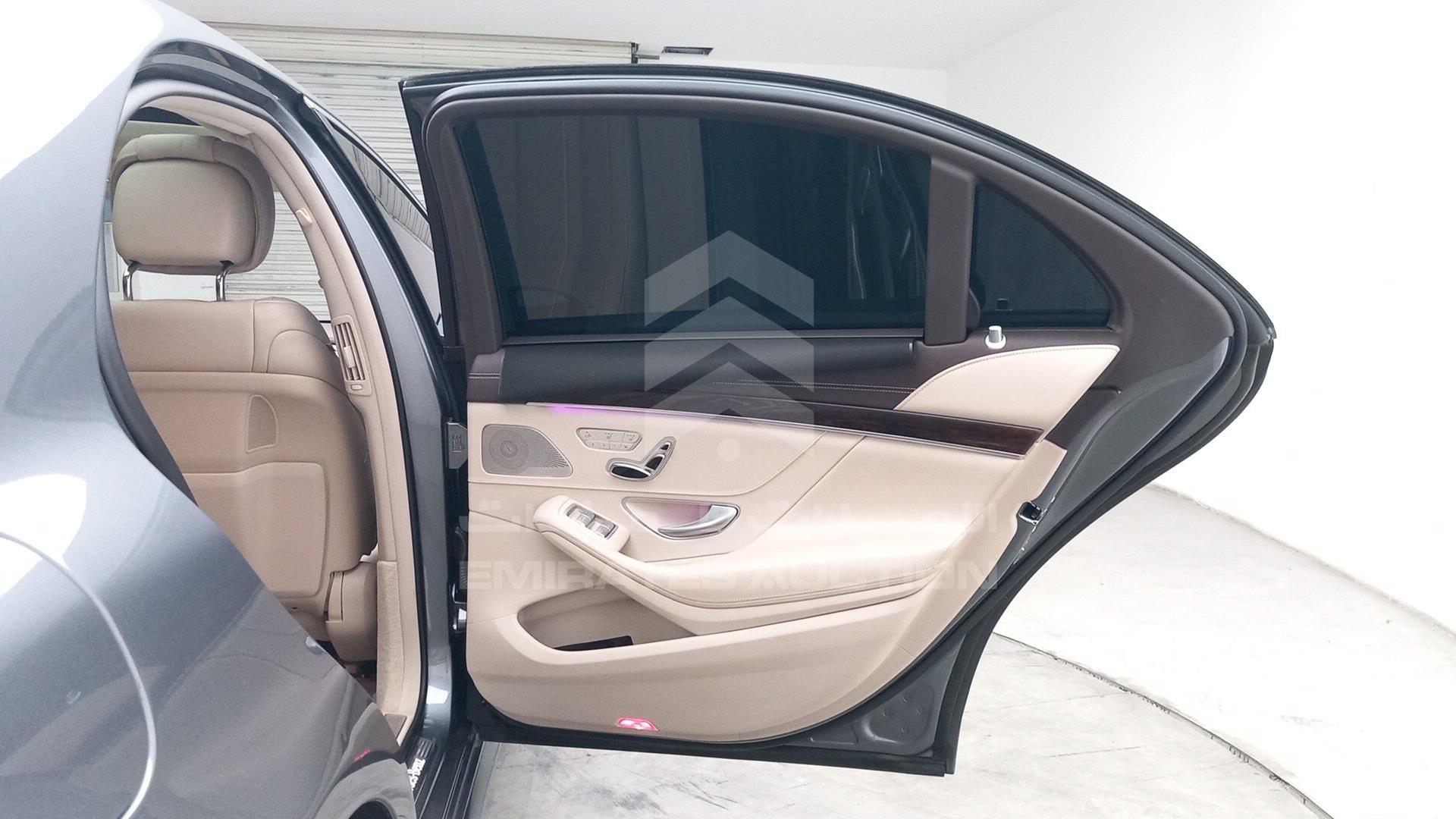 2020 MERCEDES S 560 VIN: WDDUG8GB3LA522144