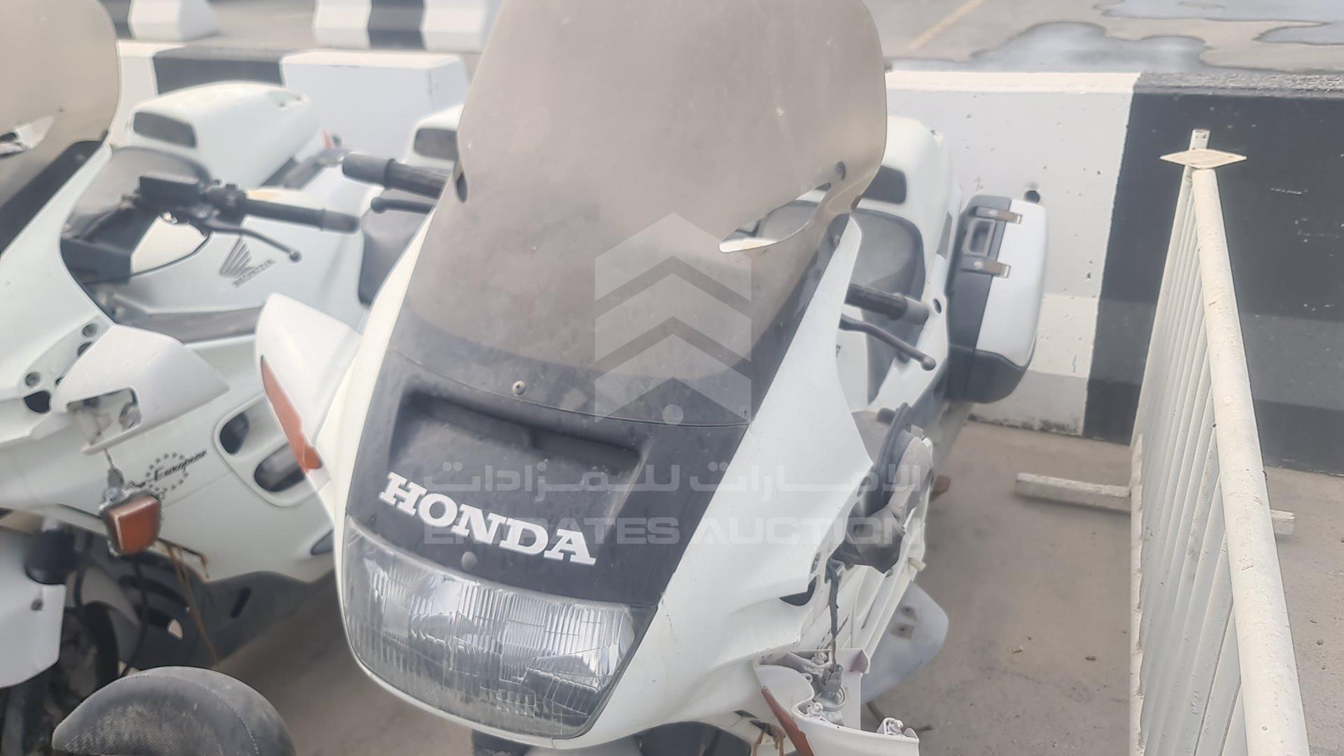 2003 HONDA MOTORBIKE VIN: JH2SC26C6YM100581