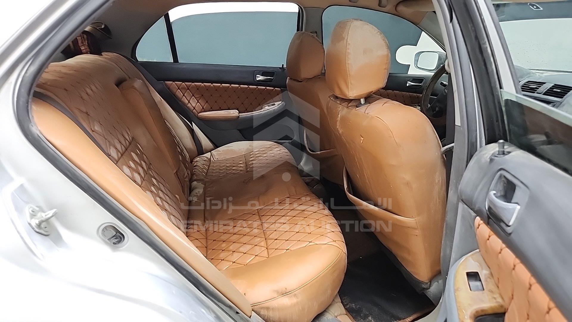 2004 HONDA ACCORD VIN: JHMCM56544C407145