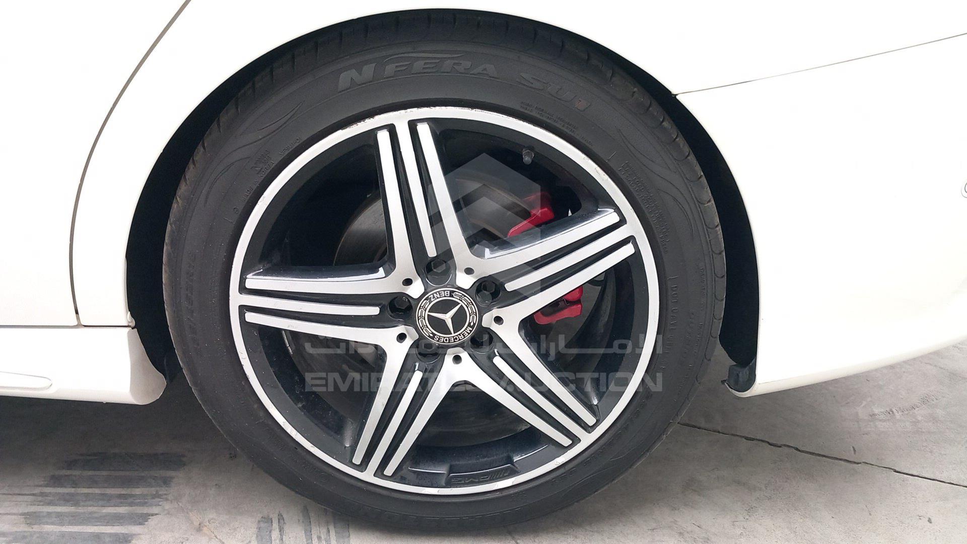 2018 MERCEDES CLA 250 VIN: WDDSJ4GB5JN562281