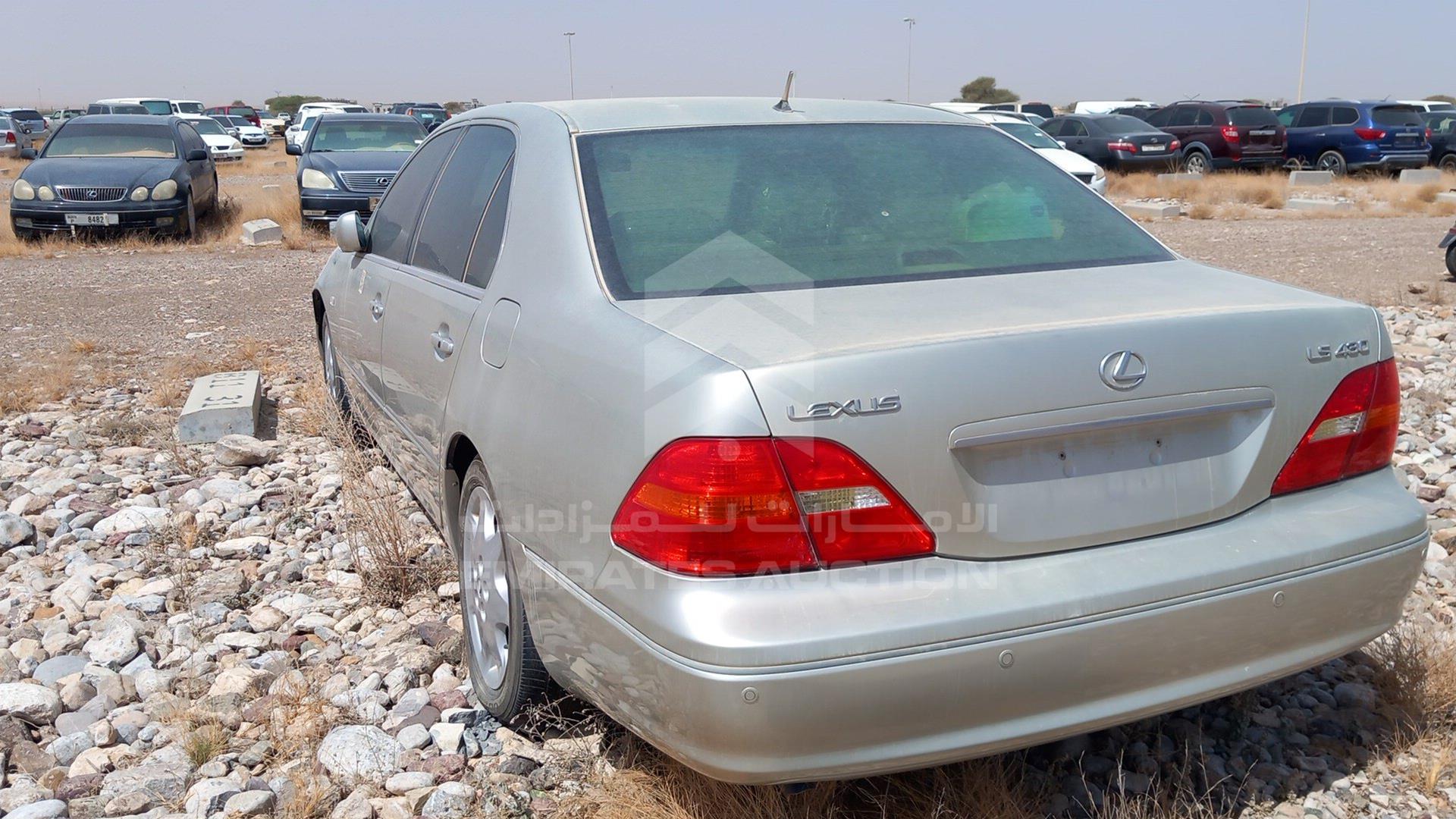 2002 LEXUS LS 430 VIN: JTHBN30F700079214