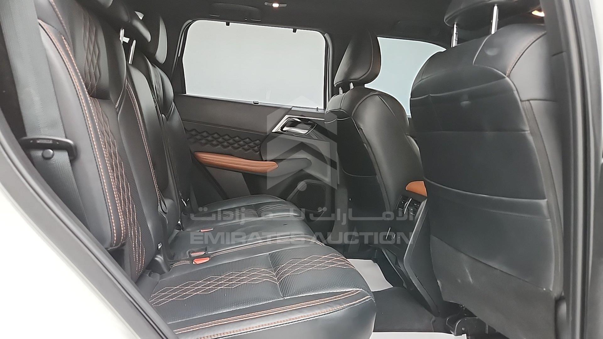 2023 MITSUBISHI OUTLANDER VIN: JE4M4Y181PZ707676