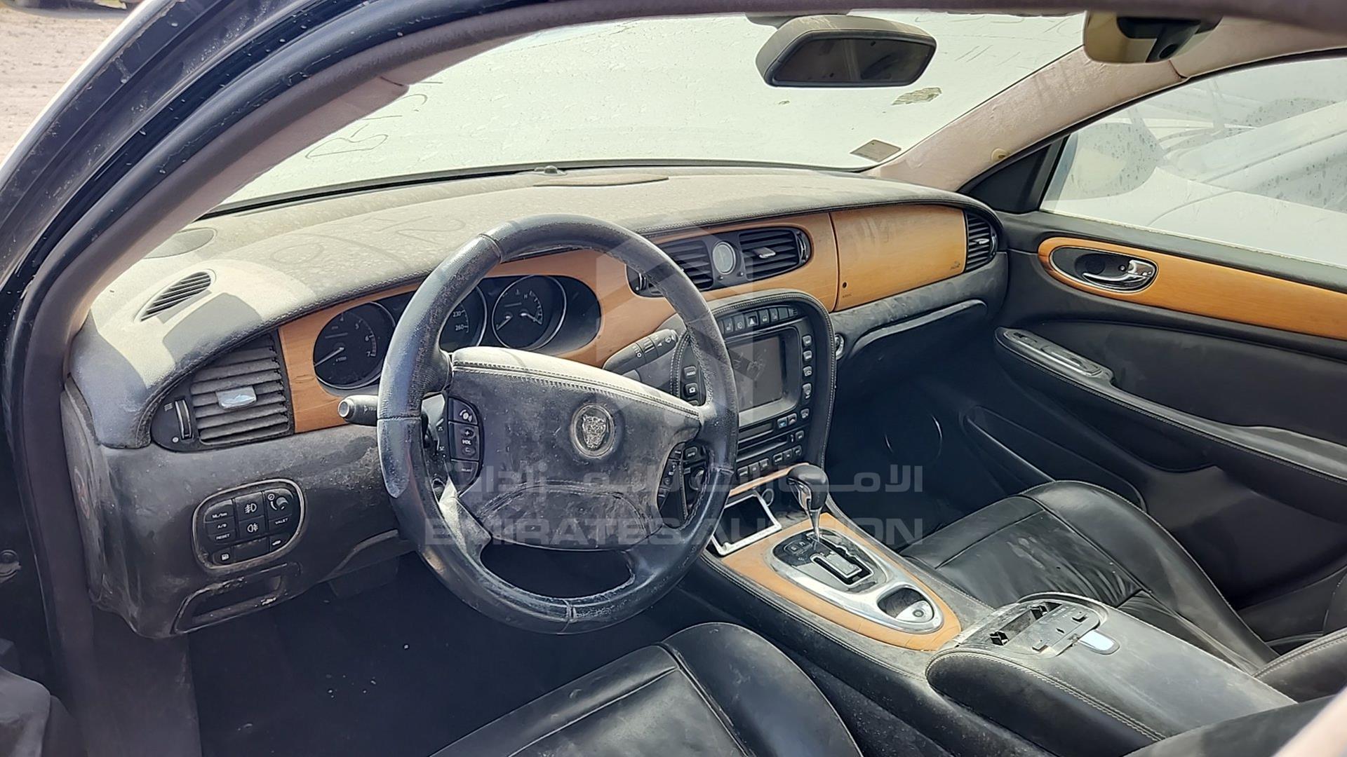 2006 JAGUAR X J 8 VIN: SAJAA86G66TG50578