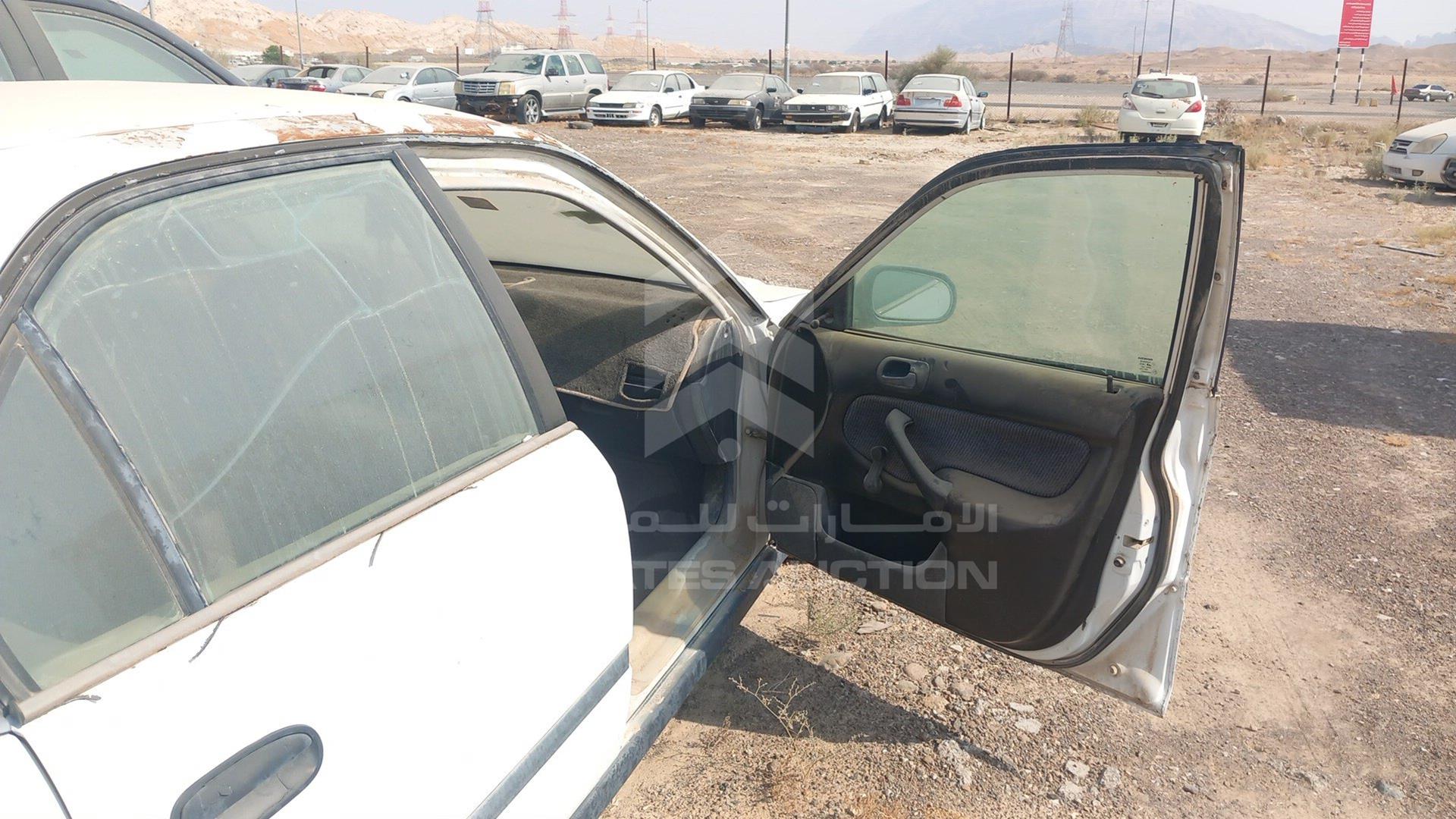 0 HONDA --- VIN: JHMEK35400S108212