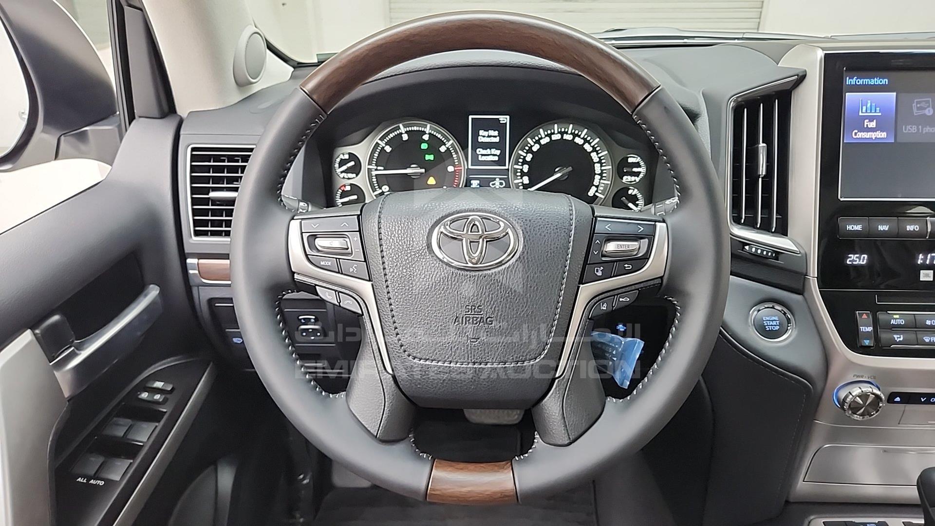 2020 TOYOTA LAND CRUISER VIN: JTMHY05J6L4088532