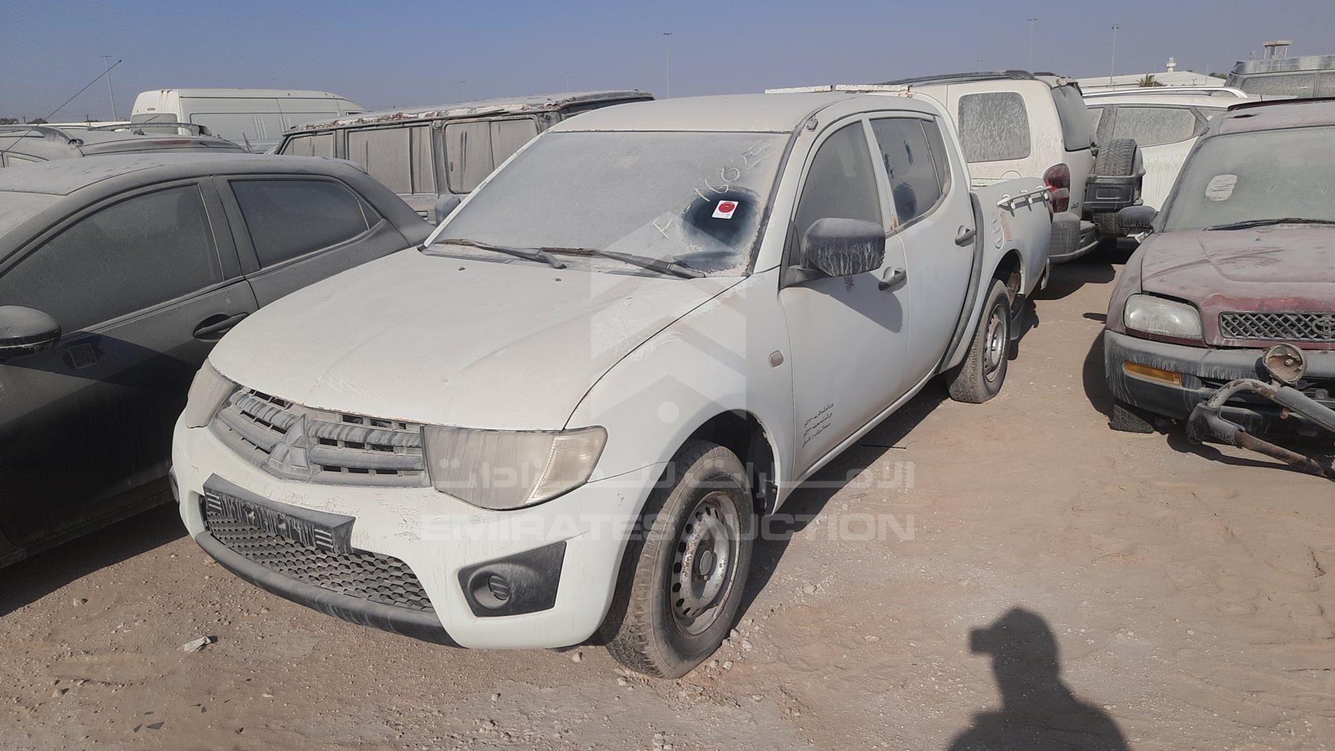 2013 MITSUBISHI L 200 VIN: MMBJNKA50DD027657