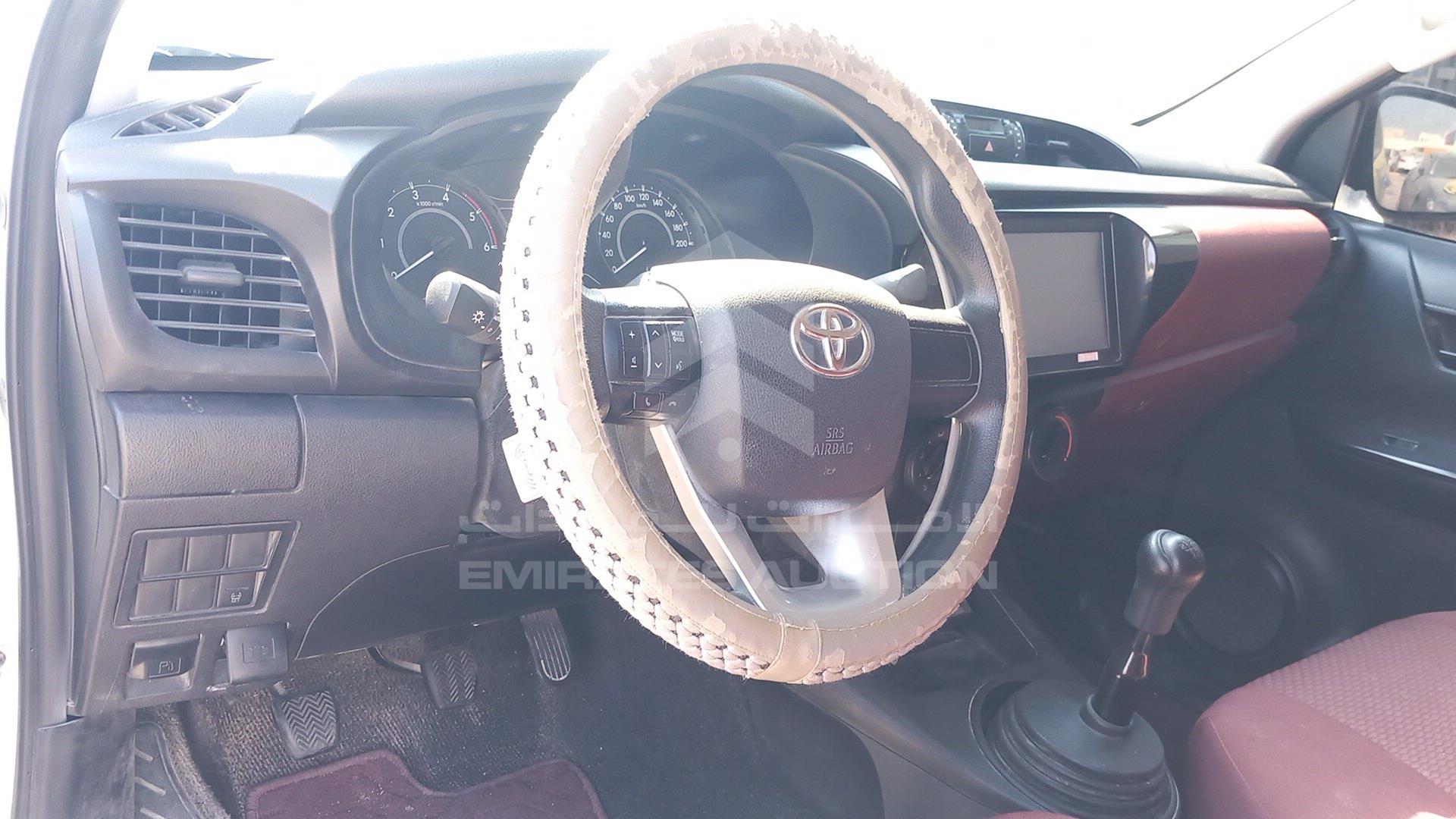 2023 TOYOTA HILUX VIN: MR0DB9CDXP5002142