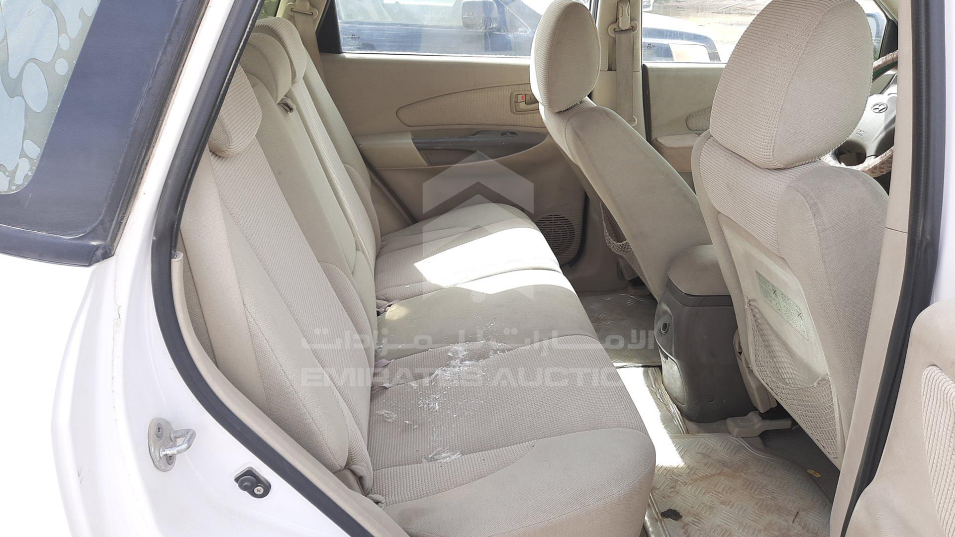 2008 HYUNDAI TUCSON VIN: KMHJM81D08U746604