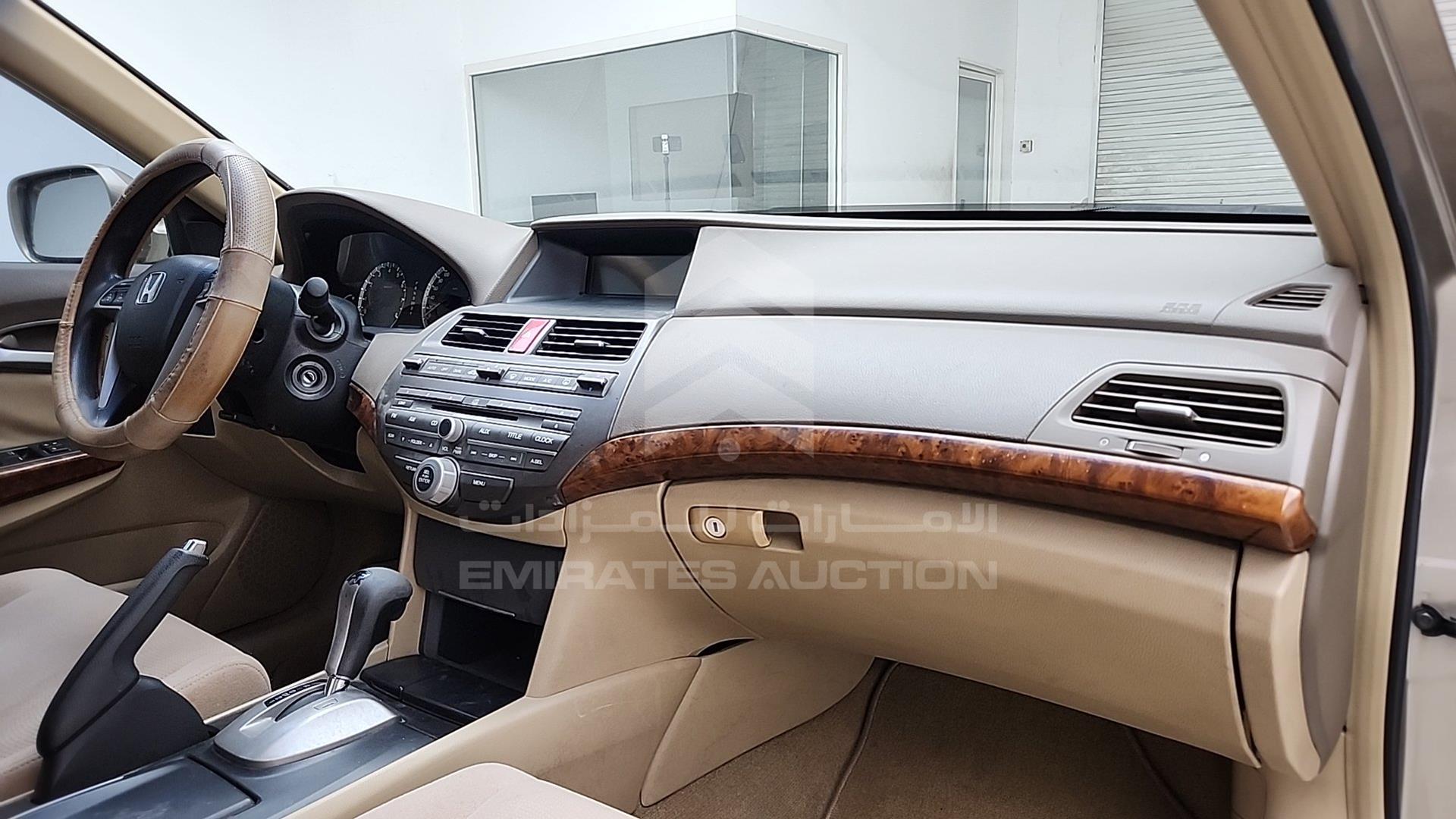 2009 HONDA ACCORD VIN: JHMCP26719C403276