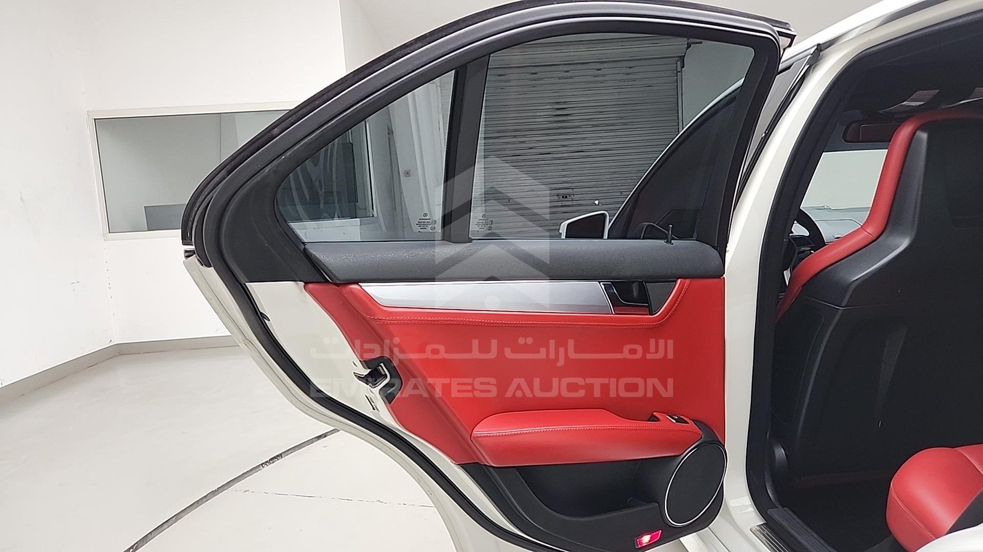 2009 MERCEDES C 63 VIN: WDDGF77X29F242264