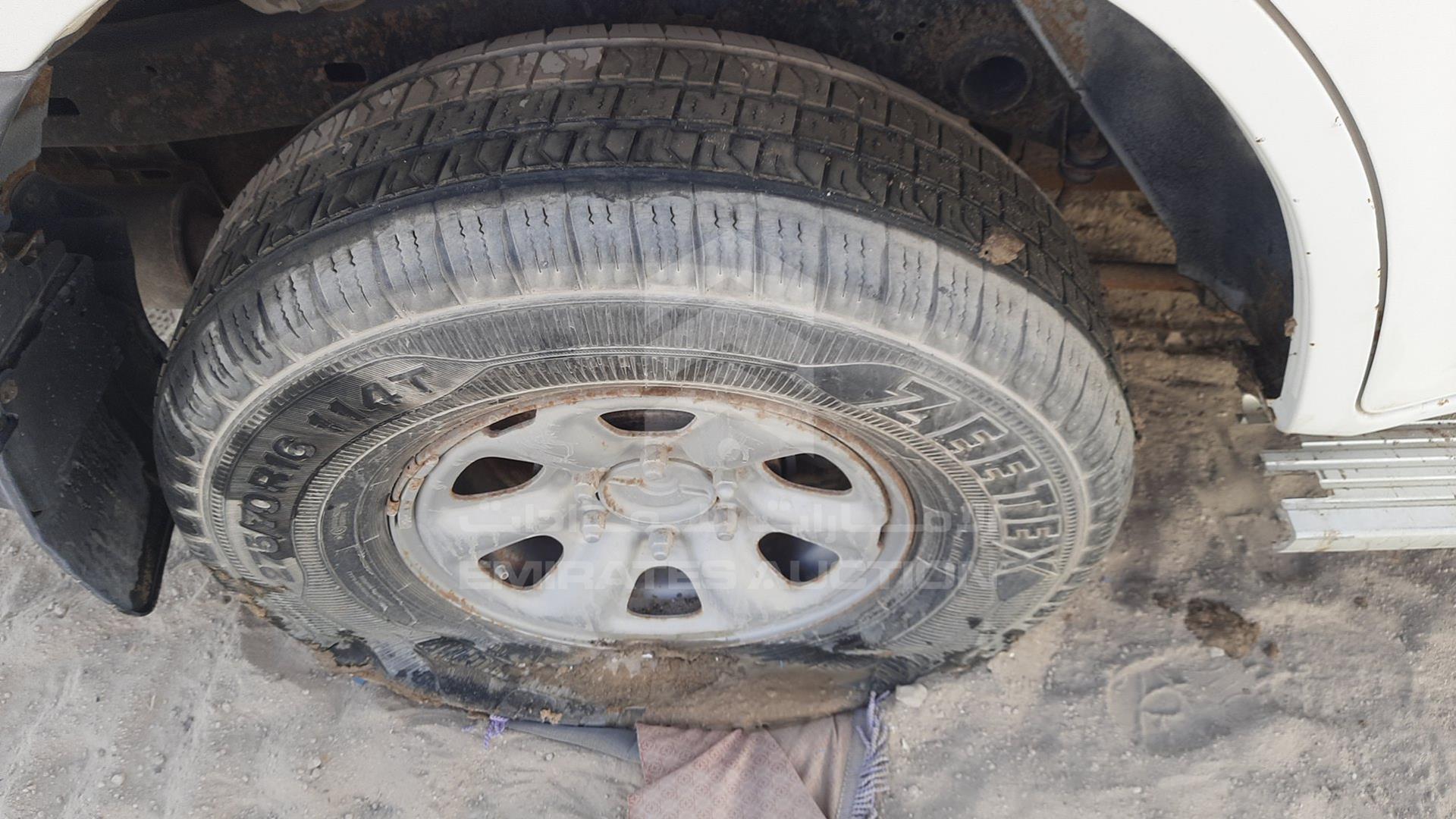 2002 TOYOTA PRADO VIN: JTEBN95J920098069