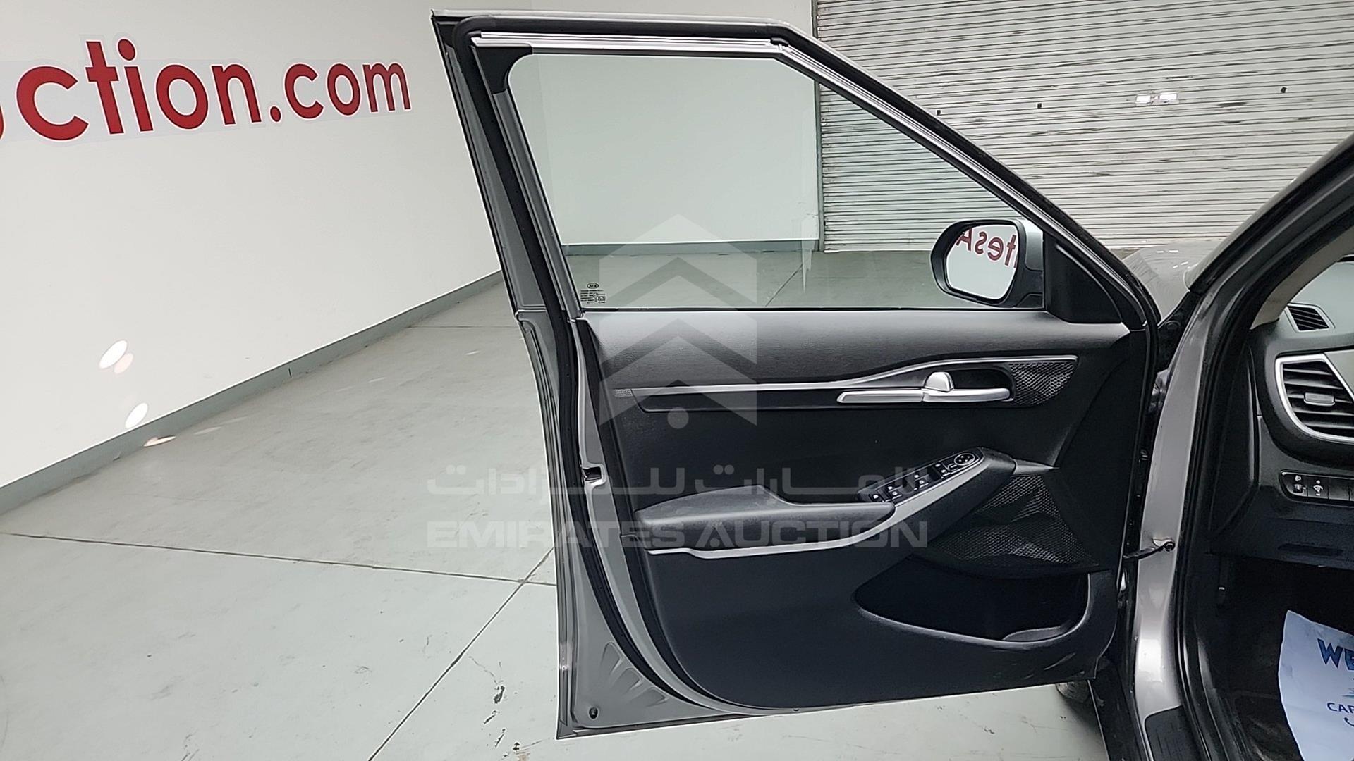2020 KIA SELTOS VIN: MZBEP814XLN113827