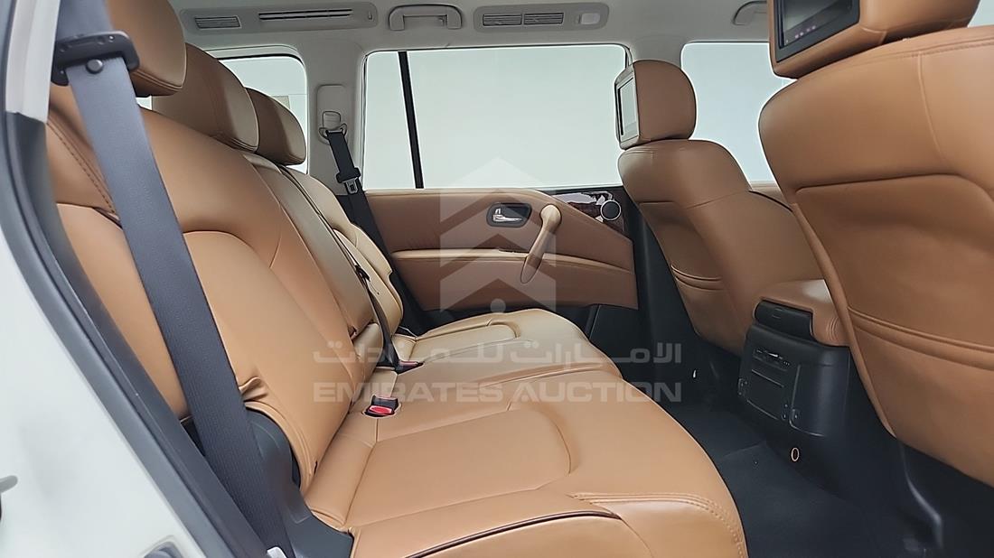 نيسان باترول 2019 — زاوية الراكب الخلفي اليمنى — صورة 26