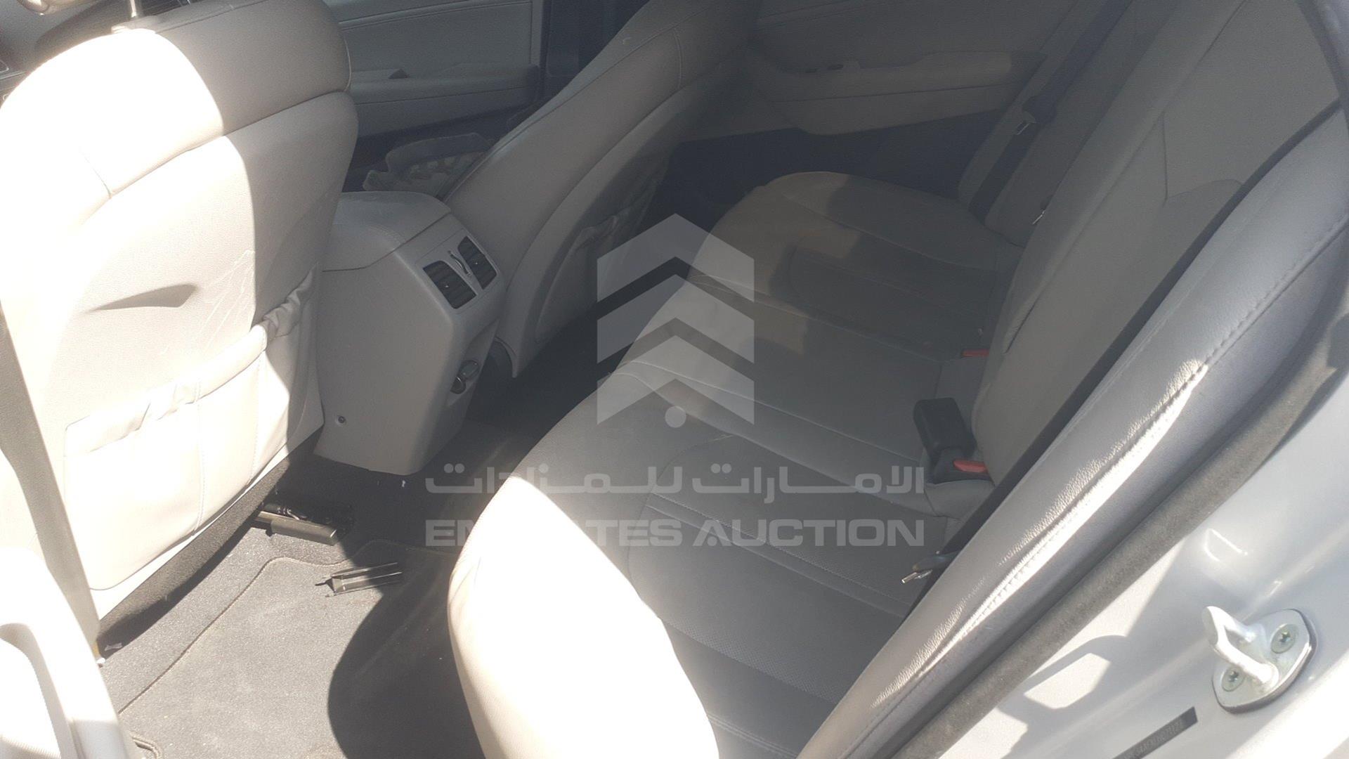 2015 HYUNDAI SONATA VIN: 5NPE34AFXFH071127
