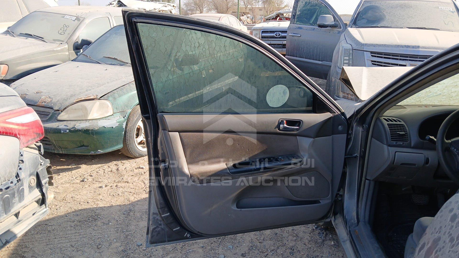 2005 TOYOTA CAMRY VIN: 4T1BE32KX5U595817