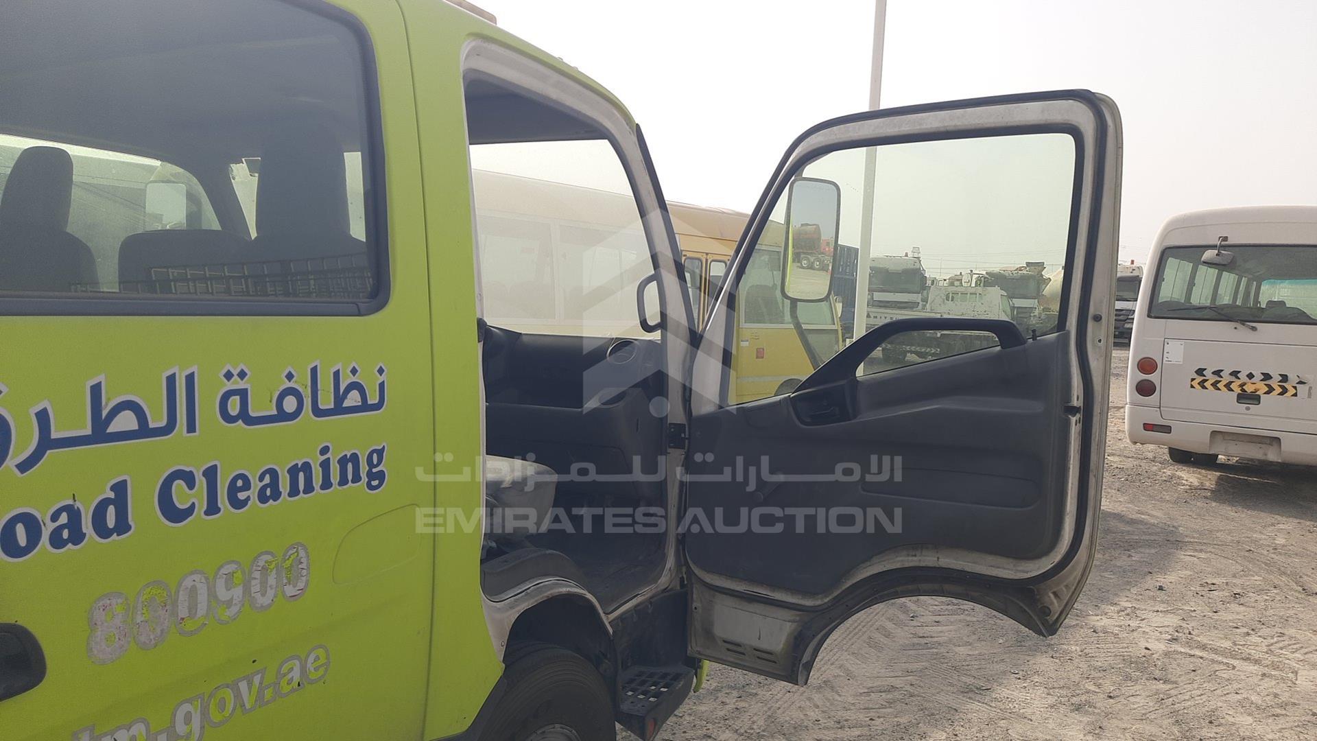 2015 HINO 300 VIN: JHHLCK1H9FK008287