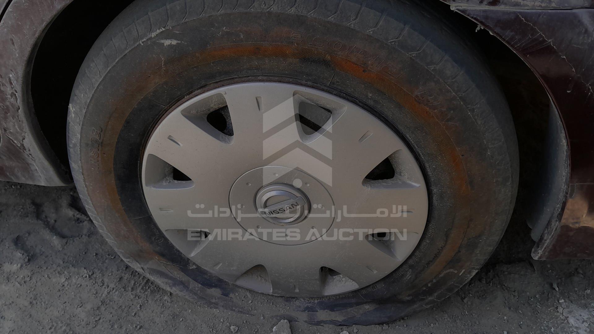 2011 NISSAN SUNNY VIN: JN1FN61C3BW207654
