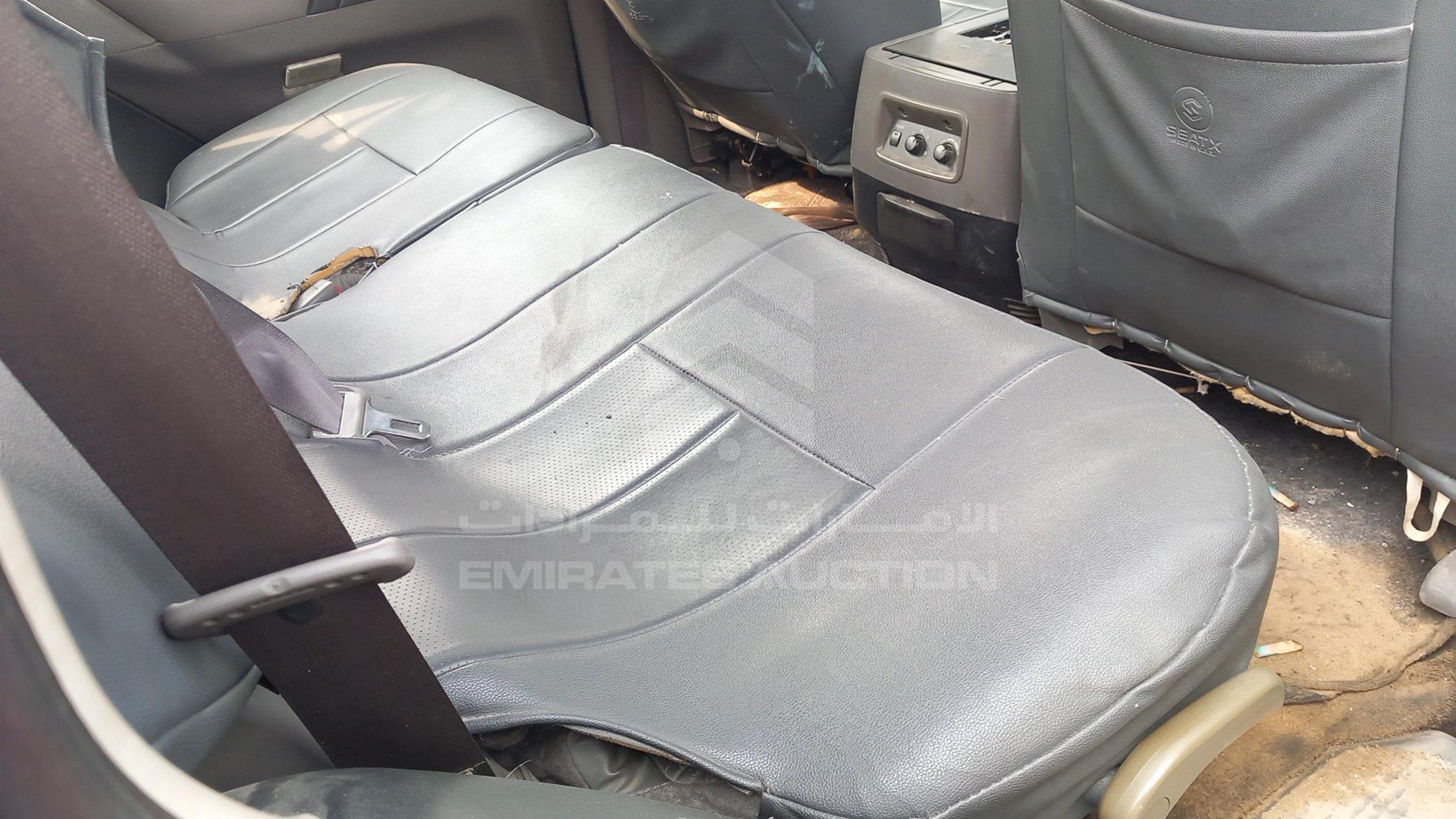 2006 MITSUBISHI PAJERO VIN: JMYLRV73W6J704329